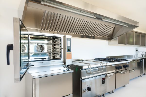 Nettoyage et dégraissage de hottes professionnelles à Bruxelles – Intervention rapide en restauration et collectivités, devis gratuit, service garanti, disponibilité flexible et approche client personnalisée.
